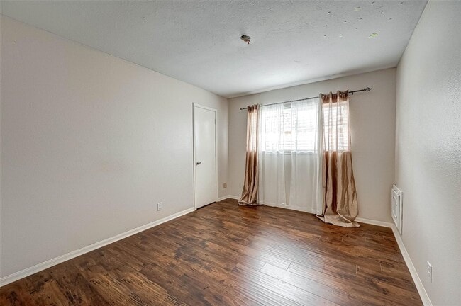 Building Photo - 12846 Westmere Dr