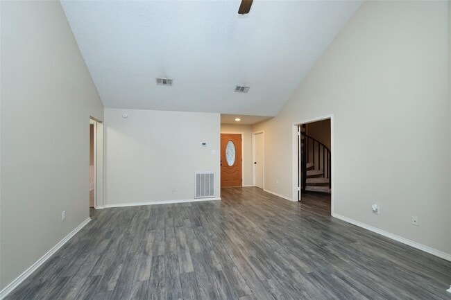 Building Photo - 9130 Kirkleigh Ln