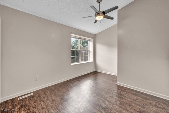 Building Photo - 1356 Meadow Run