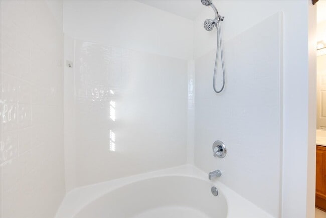 Building Photo - 5028 Prosperity Ridge Rd