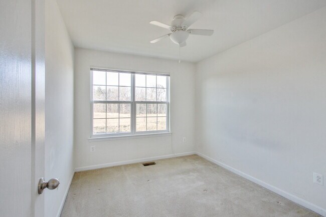 Building Photo - 2564 Cherry Tree Rd