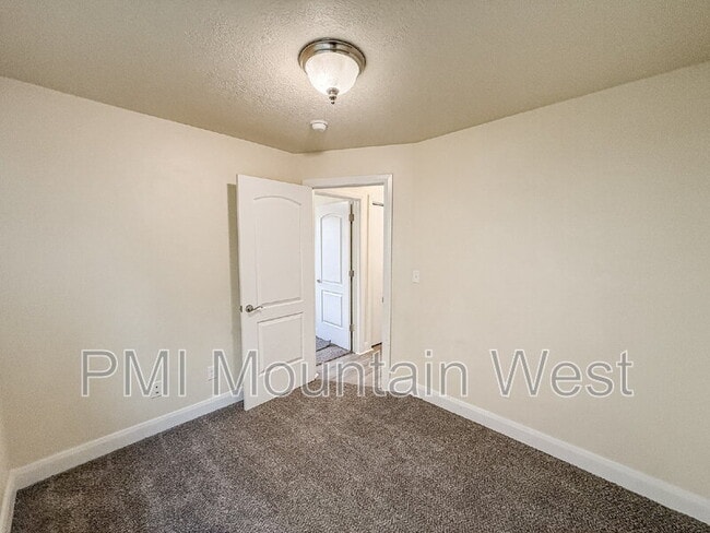 Building Photo - 2779 W 5525 S