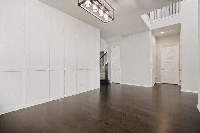 Building Photo - 2909 Zelma Dr