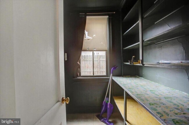 Building Photo - 230 W 2nd St