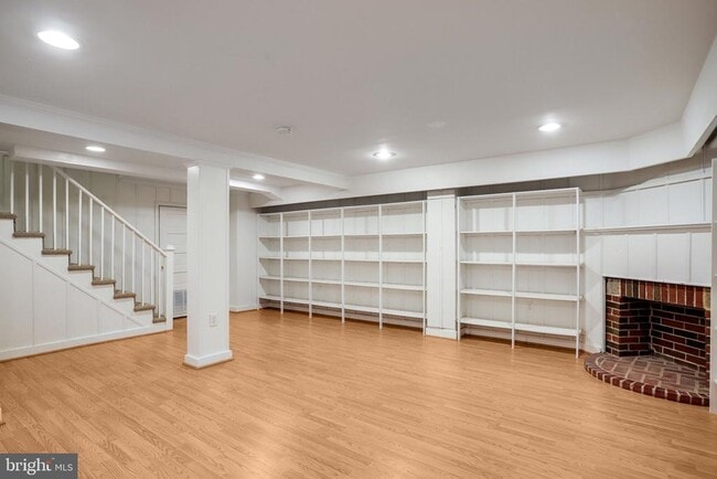 Building Photo - 2739 Chesapeake St NW