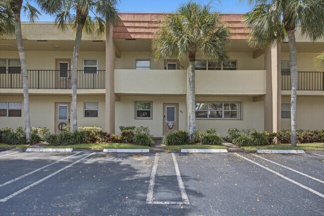 Building Photo - 2800 Fiore Way