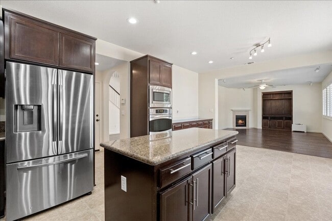 Building Photo - 957 Antiquity Dr