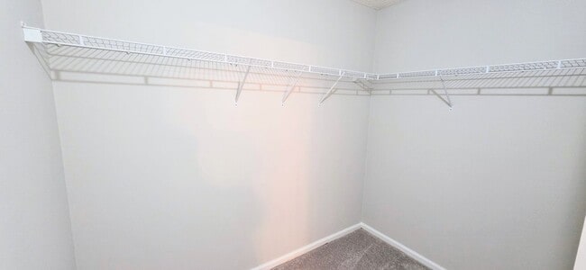 Building Photo - Cosey Cul-De-Sac Living in the Desirable Foxchase Community!