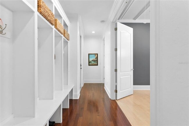 Building Photo - 4406 W Azeele St