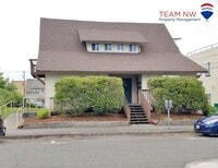 Building Photo - MOVE IN READY NOW! Desirable down town location. 2 bed, 1 bath. Includes water, sewer and garbage.