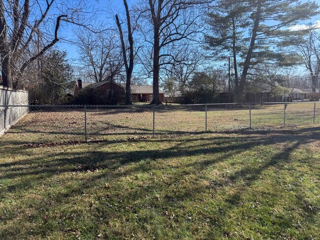 Building Photo - 3-Bedroom Single-Family Home Near TTU with Hardwood Floors and Carport