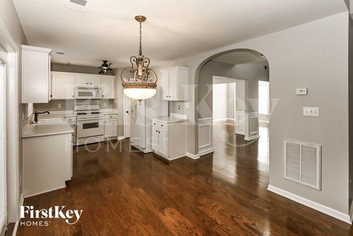 Building Photo - 7826 Cafferty Cir