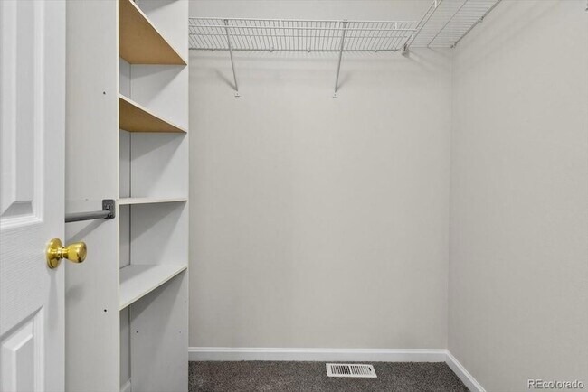 Building Photo - 5241 Helena St