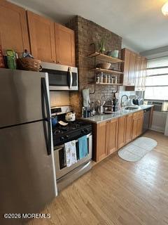 Building Photo - 126 Madison St