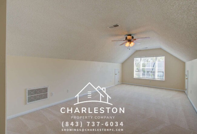 Building Photo - 533 Tribeca Dr