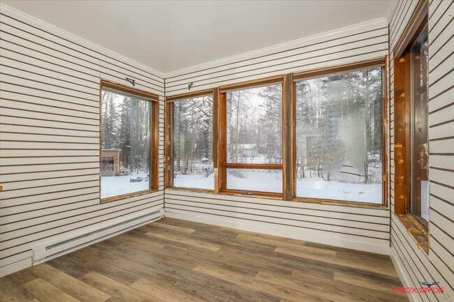 Building Photo - Enchanting Chalet-Style 3-bedroom, 2-bathroom Home!