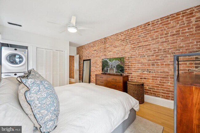 Building Photo - 2025 13th St NW
