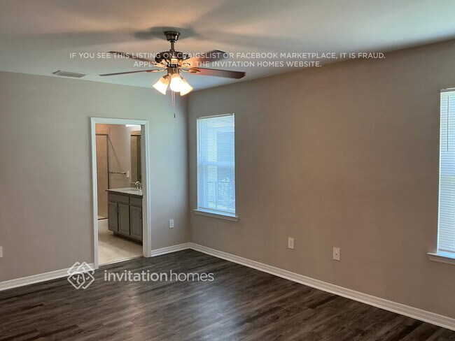 Building Photo - 7537 Viburnum