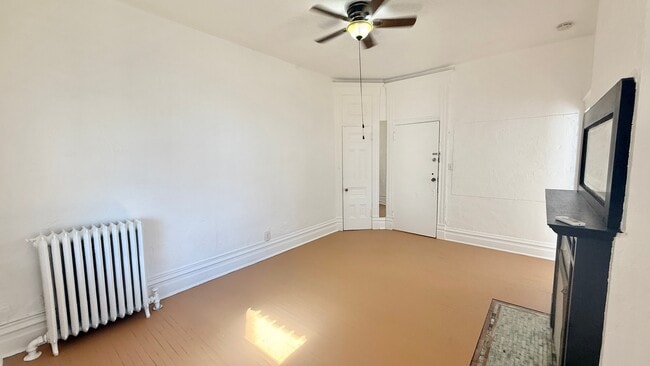 FullSizeRender (2) 1 - 1458 N Gaylord St