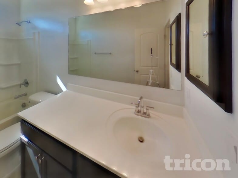 Building Photo - 30962 W Cheery Lynn Rd