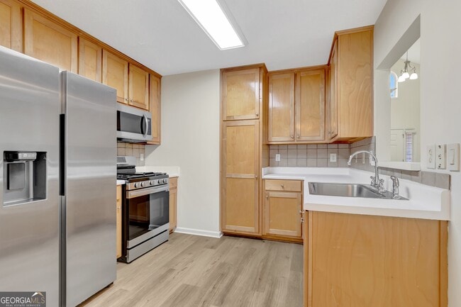 Building Photo - 503 Hunterian Pl