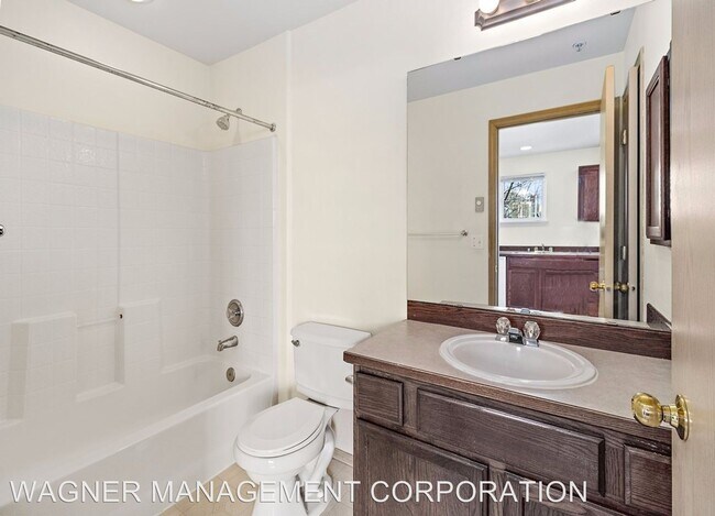 Building Photo - 801 23rd Ave S