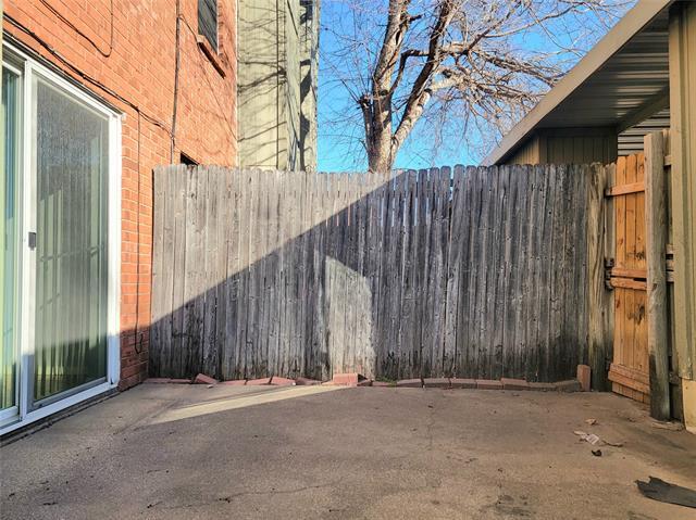 Building Photo - 5805 Shadydell Dr