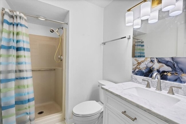 Building Photo - 610 S Franklin St