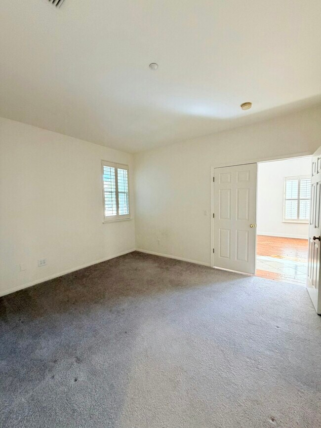 Building Photo - 1208 Landover Ct