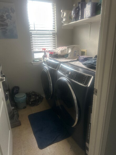 Building Photo - 6500 Alum Rock Cove