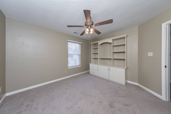 Building Photo - 308 Ferguson Bend