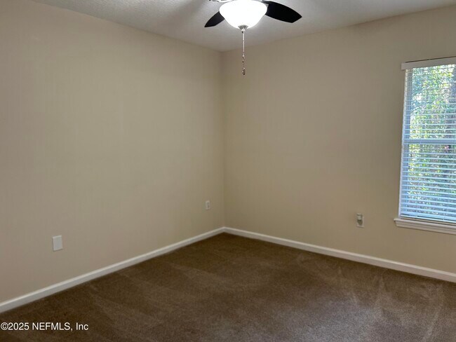 Building Photo - 1630 Majestic View Ln