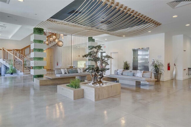 Building Photo - 164 SE 4th Terrace