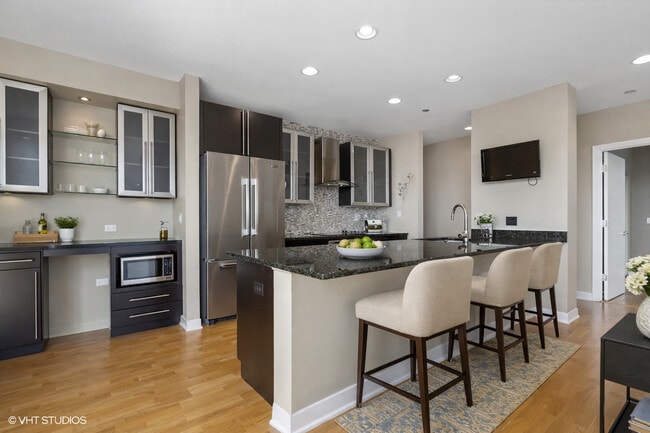 Building Photo - 737 W Washington Blvd