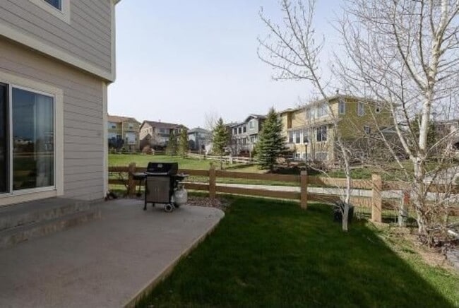 Building Photo - 2988 Redhaven Way