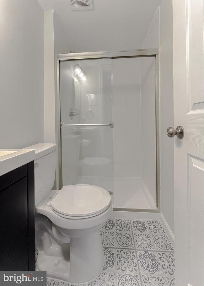 Building Photo - 11859 Oak Manor Dr