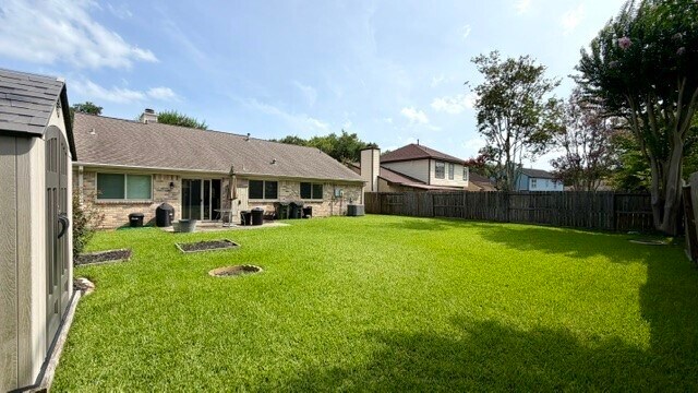 Building Photo - 3214 Lakefield Way