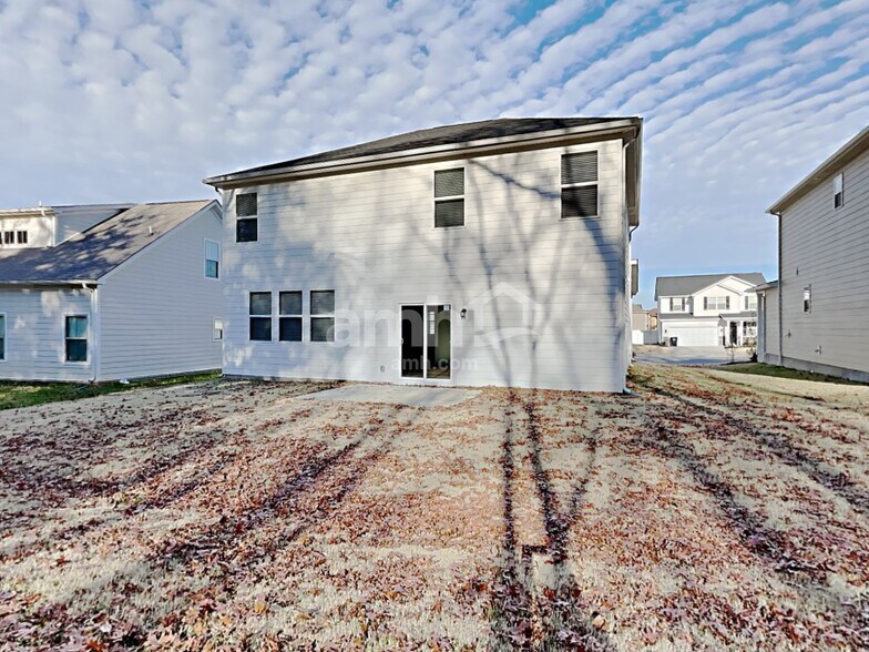 Building Photo - 416 Charity Ln