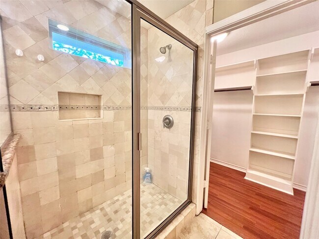 Building Photo - 7017 Caldwell St