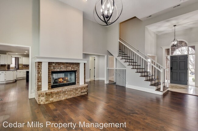 Building Photo - 6 br, 3.5 bath House - 8407 E. Champions Ct.