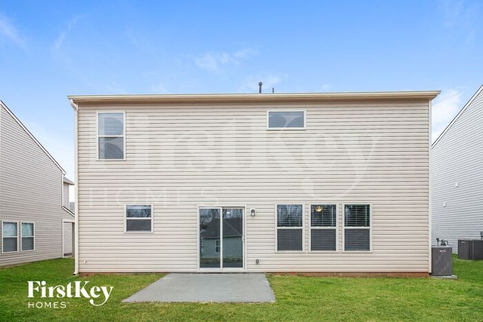 Building Photo - 6620 Nathan Dr