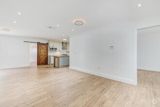Building Photo - 7620 SW 59th Ave