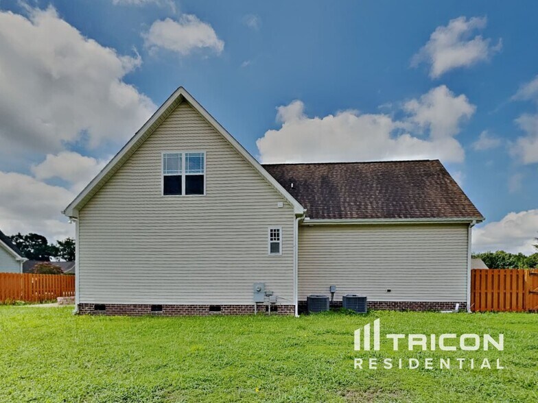 Building Photo - 105 Braddock Dr
