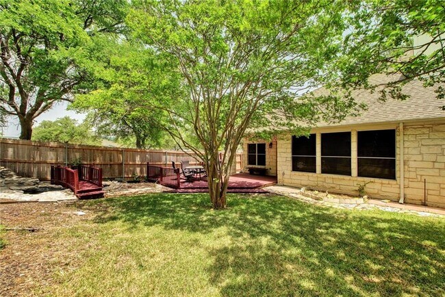 Building Photo - 1801 Hickory Ridge Cove