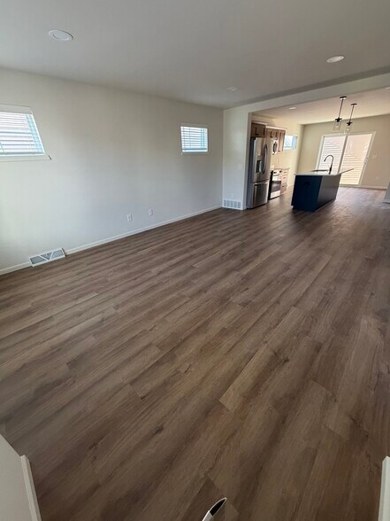 Building Photo - 9240 Gentle Feather Rd