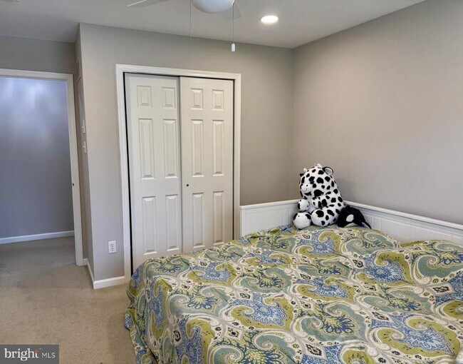 Building Photo - 240 Torrey Pine Ct