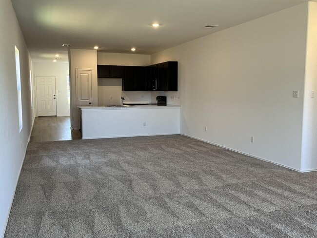 Building Photo - 312 Freshwater Dr