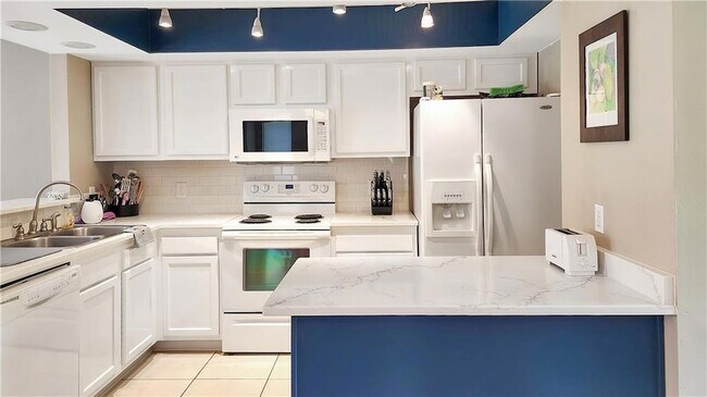 Building Photo - 500 Aries Dr
