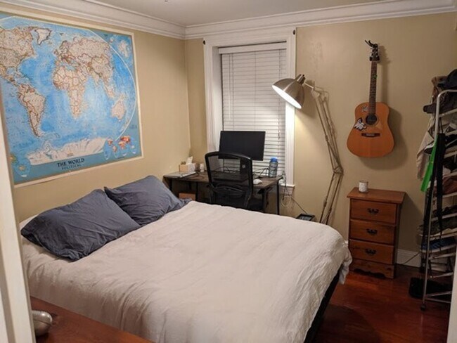 Building Photo - SEPTEMBER 1 North End 2 bedroom