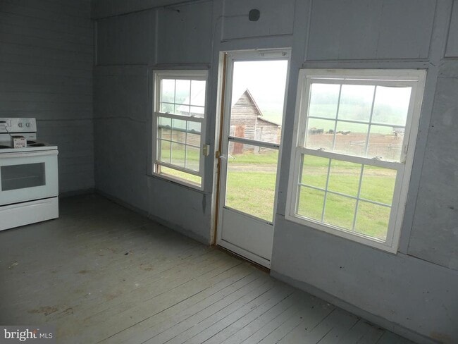Building Photo - 792 Willis Rd